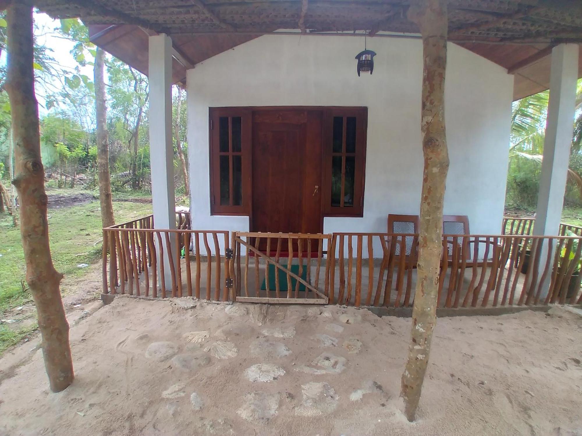 Soma Cabana, Homestay & Restaurant Tangalle Luaran gambar