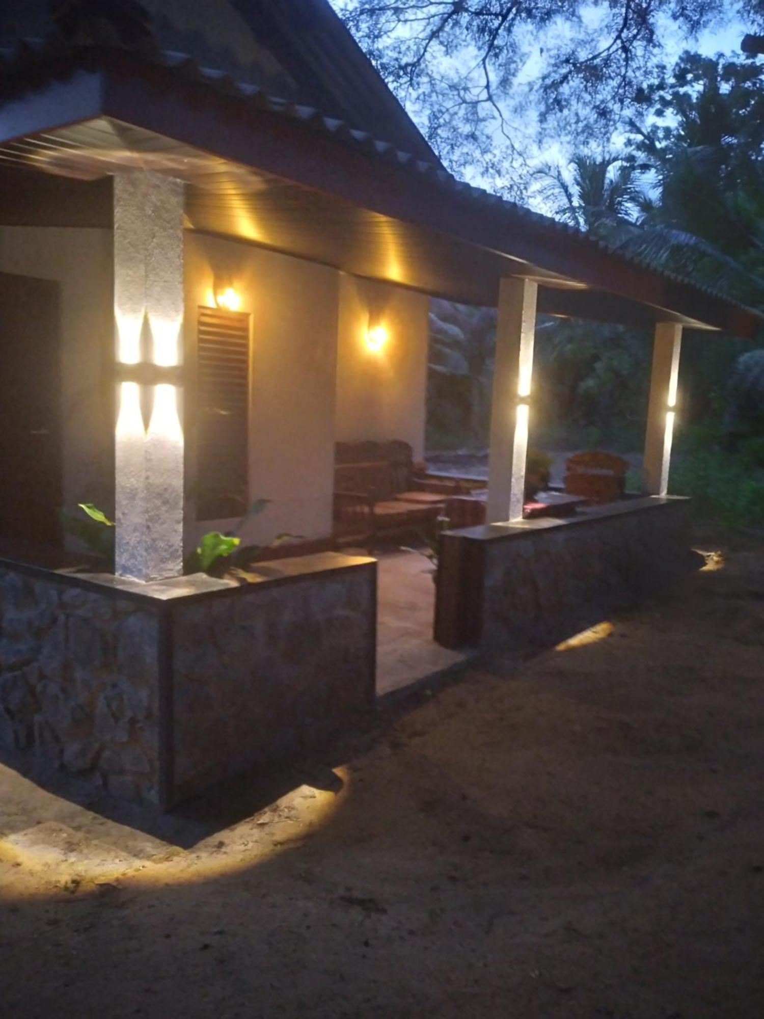 Soma Cabana, Homestay & Restaurant Tangalle Luaran gambar